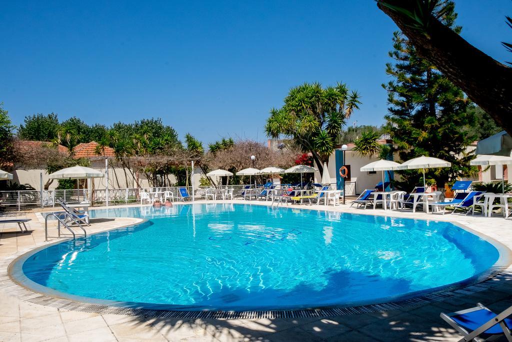 Kalamitsi Beach Camping Village Превеза Екстериор снимка